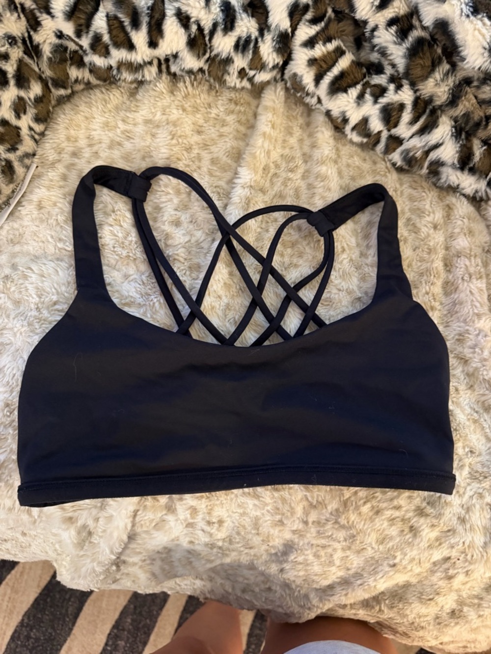 Lululemon free to be Black Bra 6